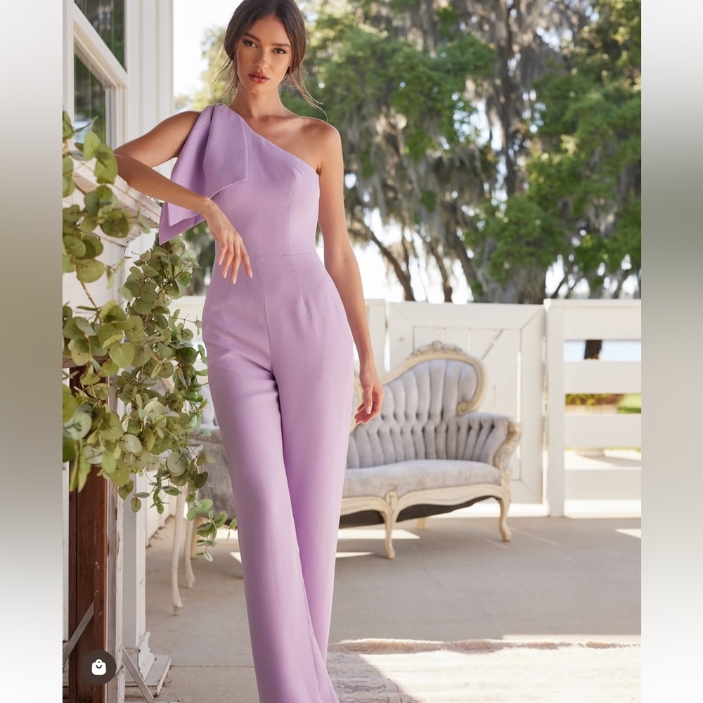Elegant Lavender One-Shoulder Jumpsuit
